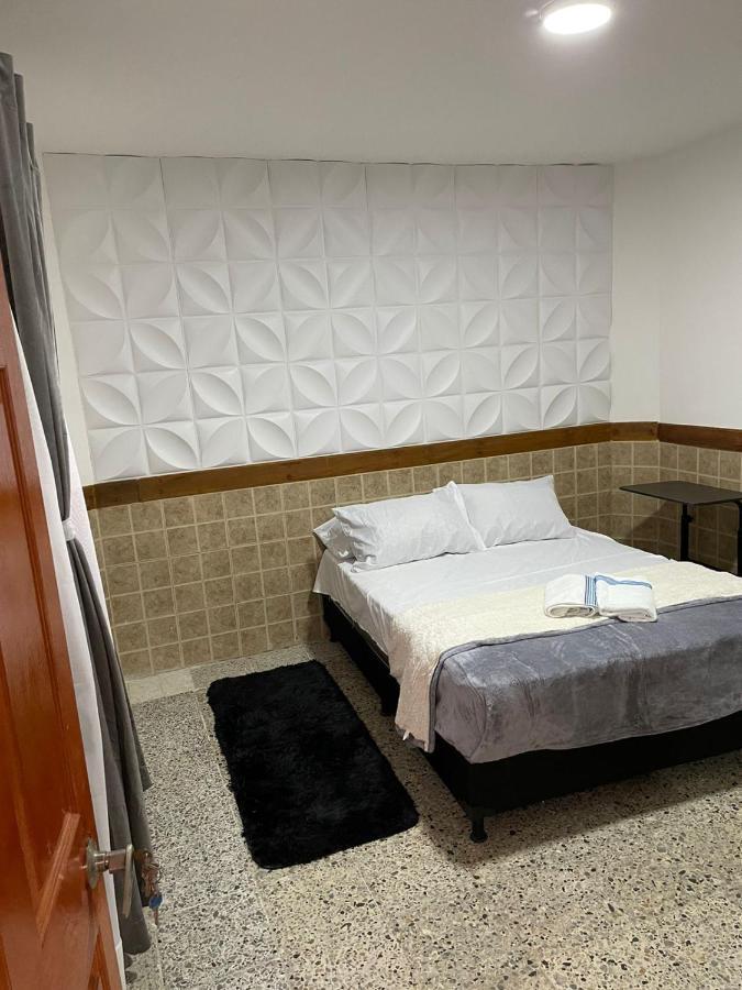 Casa Al Frente Del Pueblito Paisa Apartman Medellín Kültér fotó