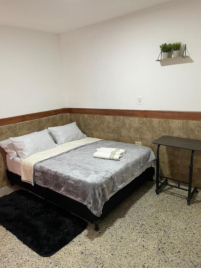 Casa Al Frente Del Pueblito Paisa Apartman Medellín Kültér fotó