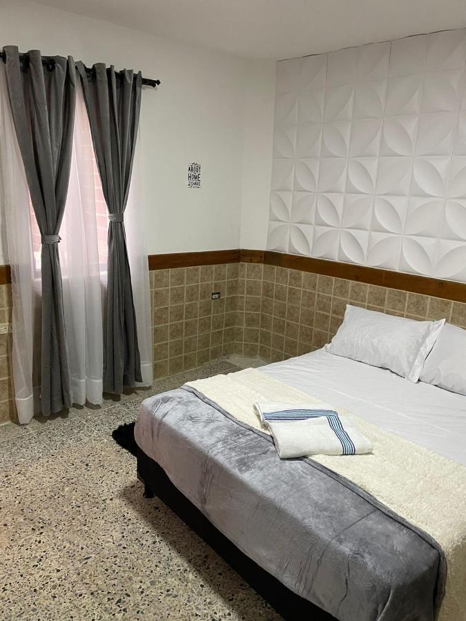 Casa Al Frente Del Pueblito Paisa Apartman Medellín Kültér fotó
