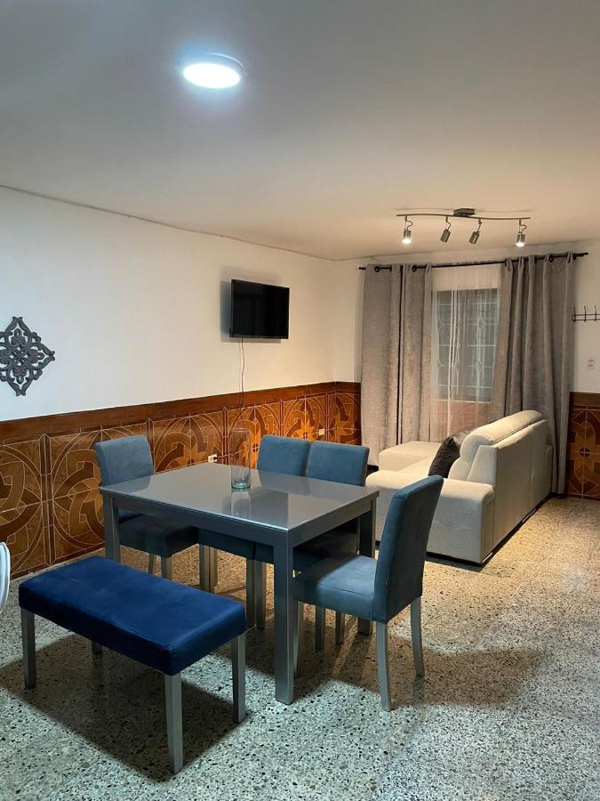 Casa Al Frente Del Pueblito Paisa Apartman Medellín Kültér fotó