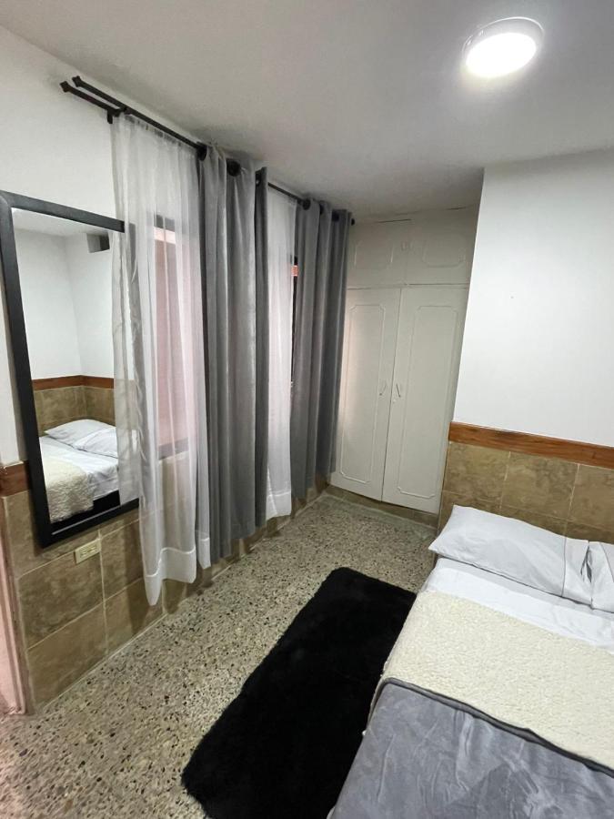 Casa Al Frente Del Pueblito Paisa Apartman Medellín Kültér fotó