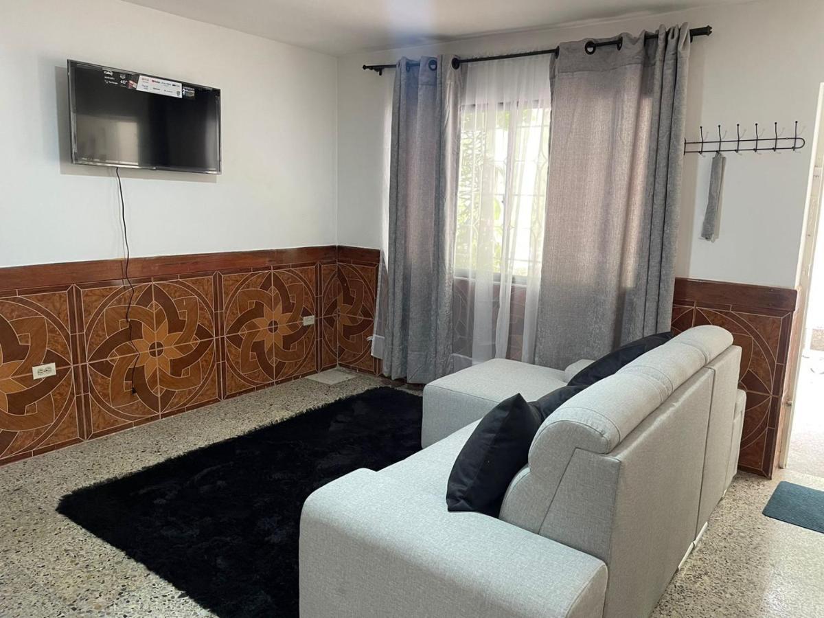 Casa Al Frente Del Pueblito Paisa Apartman Medellín Kültér fotó